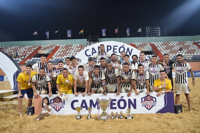 El elenco de Libertad, vigente campeón de nuestro fútbol playero, debutará en el Libertadores.