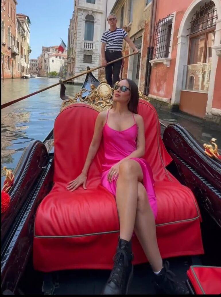 ¡Divina! Patty Orué recorriendo el Gran Canal de Venecia. (Instagram/Patty Orué)