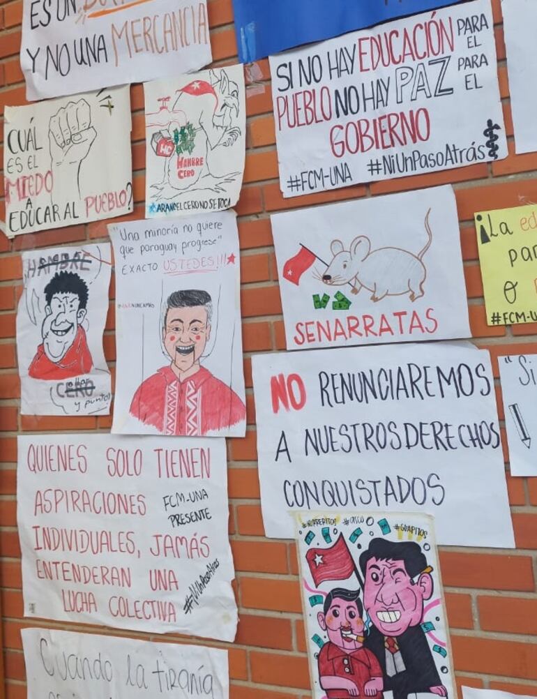 Así se encuentra el Rectorado de la UNA este miércoles 10 de abril, en medio de la toma de estudiantes que exigen garantías al Arancel Cero en las universidades públicas.
