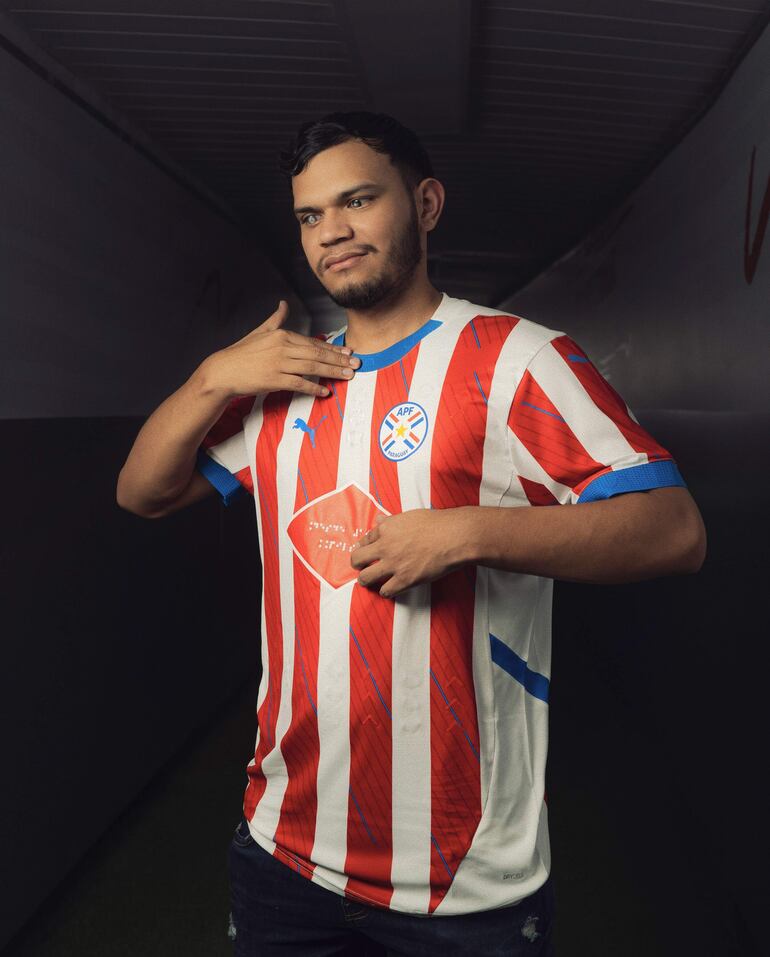 Con estas camisetas, Pilsen y la Agencia Koku buscan la inclusión a través del fútbol.