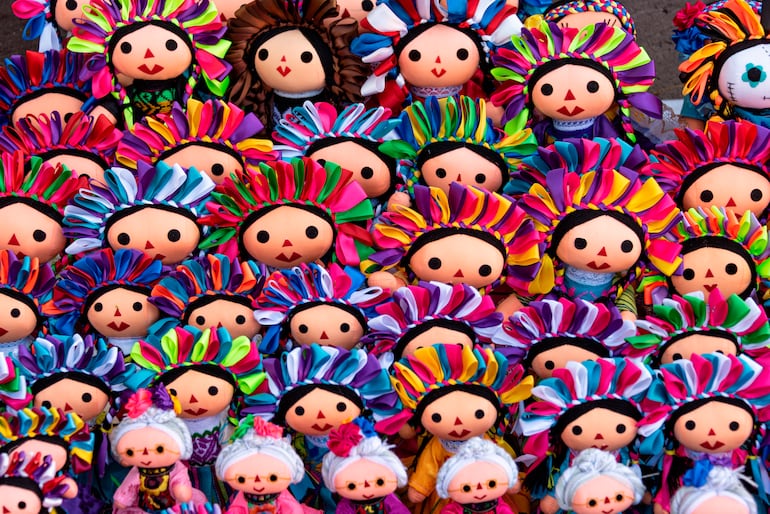 Muñecas Lele (bebé en idioma otomí) son símbolo y patrimonio cultural de Querétaro, México.