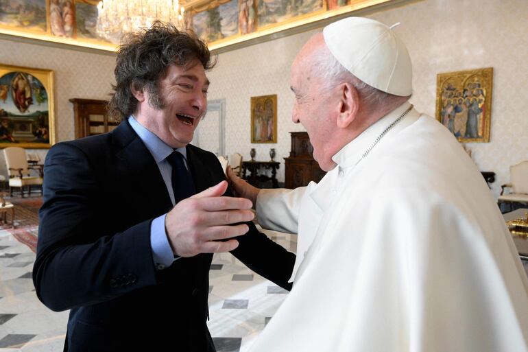 Javier Milei, presidente de Argentina y el papa Francisco.