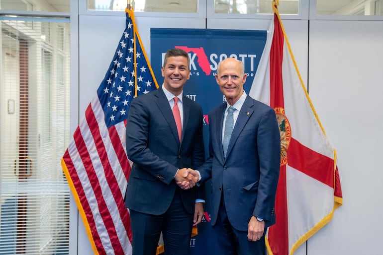 Santiago Peña con el senador Rick Scott, quién votó en contra de la carne paraguaya para el mercado de los Estados Unidos.