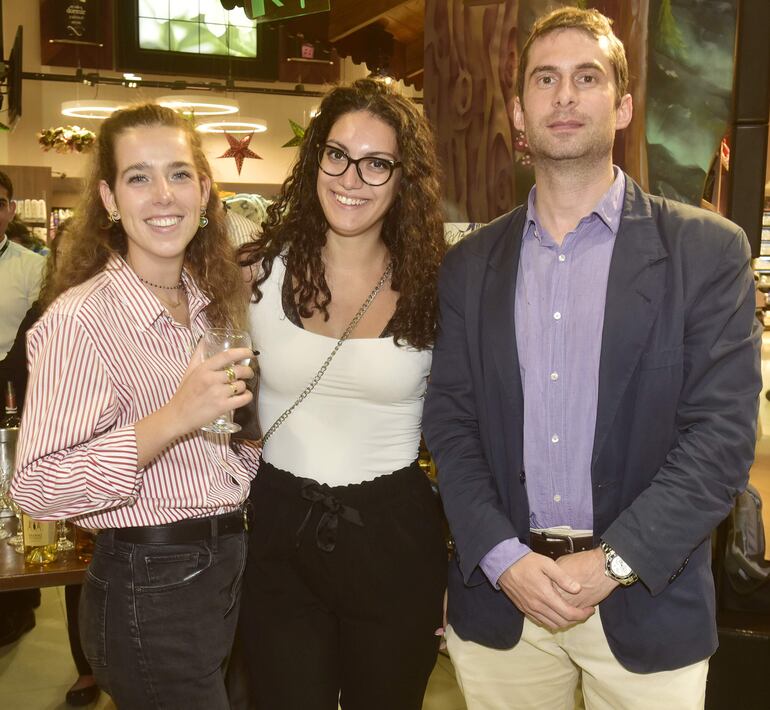 Chiara Brizzi, Claudia Oddone y Riccardo Torresi.