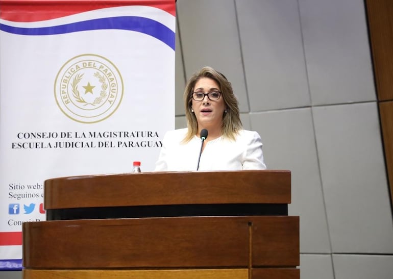 Abg. Patricia Rivarola Pérez, fiscala adjunta que dictaminó por el sobreseimiento definitivo. 