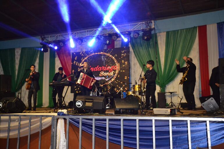 La Andariega Band de Villarrica ofrecerá su show en 3 de Mayo.