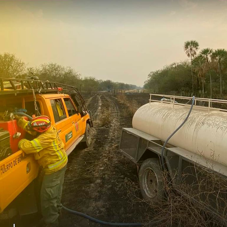 El fuego ya destruyó mas de 200.000 hectáreas de campos y bosques en el distrito de Fuerte Olimpo.