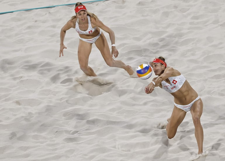 Paris (France), 09/08/2024.- Tanja Hueberli y Nina Brunner se quedaron con la presea de bronce.