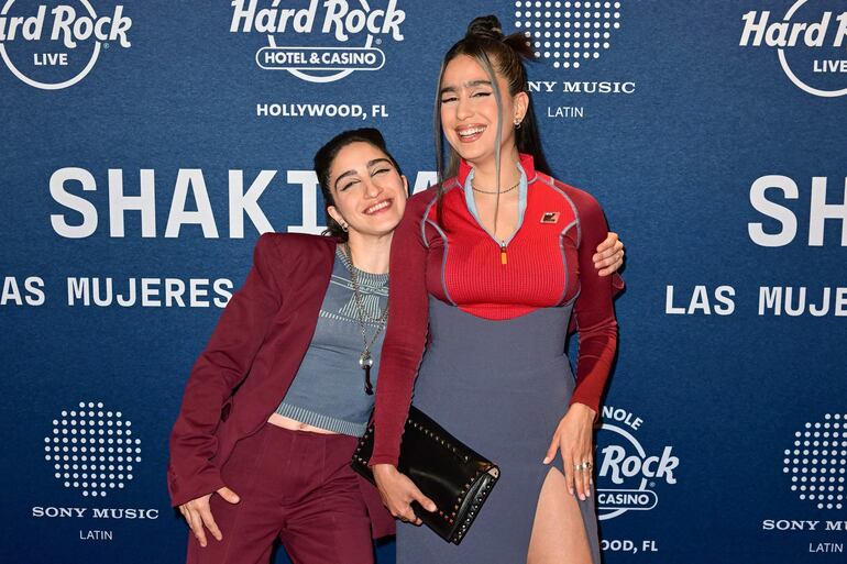 Emily y Geminy Estefan no se perdieron la exclusiva fiesta de lanzamiento de "Las Mujeres Ya No Lloran". (GIORGIO VIERA / AFP)