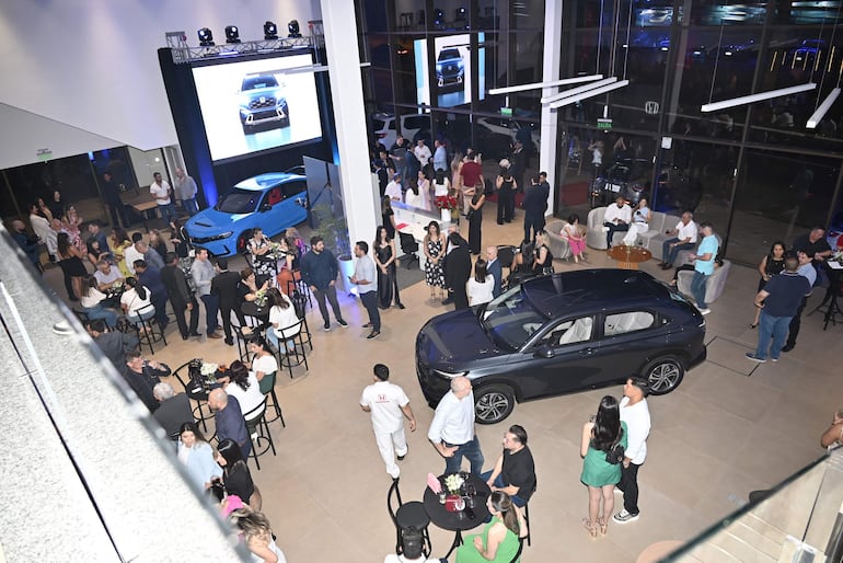 El nuevo espacio de exhibición de los automóviles Honda en Ciudad del Este.