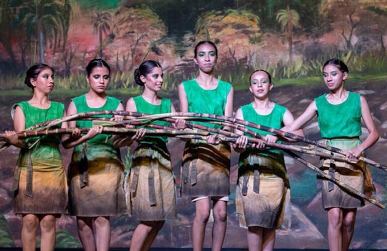 El festival del Takuare´ë cierra mañana una nueva edición con la cosecha de nuevos talentos. En la foto el Elenco Remembranzas ( gentileza de, Alexis Benítez)