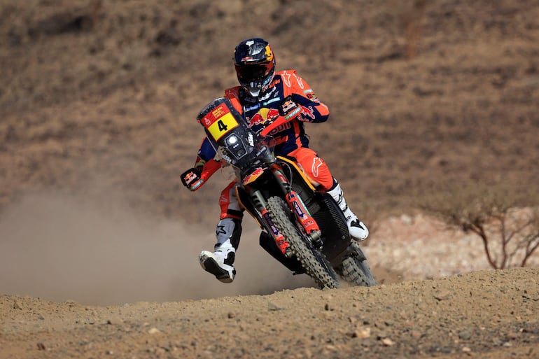 El piloto Daniel Sanders (KTM) fue el más rápido tanto en el prólogo del viernes como en la primera etapa de ayer en la categoría Motos.