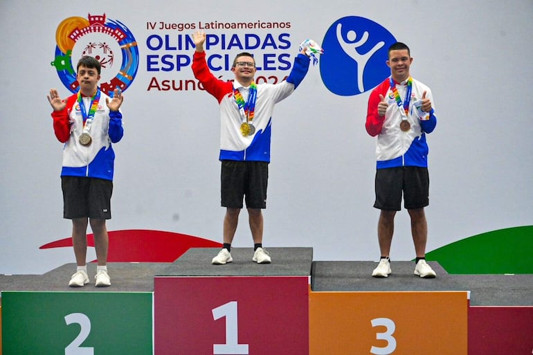 La gimnasia artística  de Paraguay acaparó el medallero ayer con 45 preseas en los Juegos Asu24.