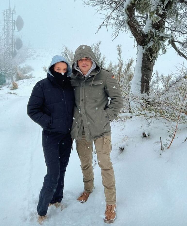 Anna Chase y Ricky Guerreros disfrutan de fríos días en San Martín de los Andes. (Instagram/Anna Chase)