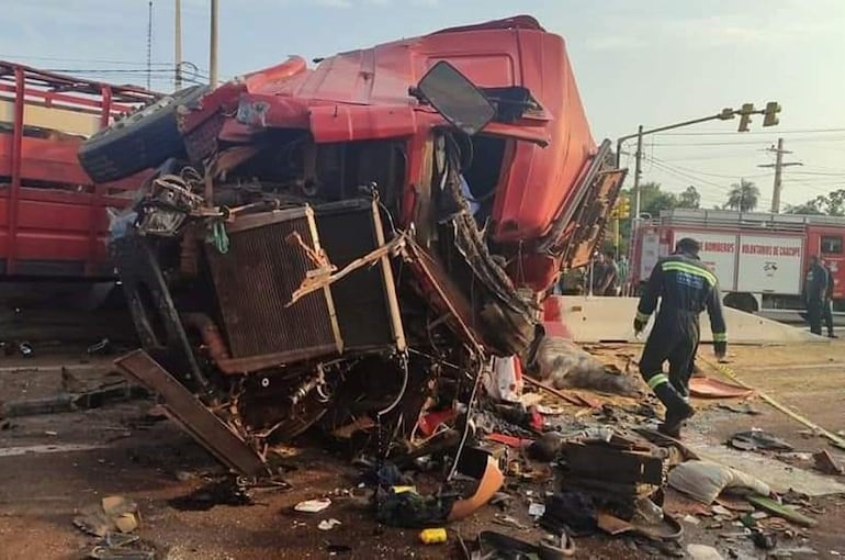 Accidente fatal en Pedrozo: así quedó el camión involucrado.