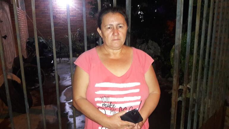 Luz Espinola, madre de un recluso de Tacumbú que quedó paralítico tras la Operación Veneratio.