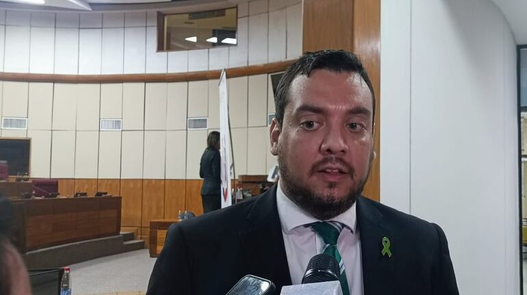 El viceministro de Protección Integral del Ministerio de la Niñez, Eduardo Escobar Said.