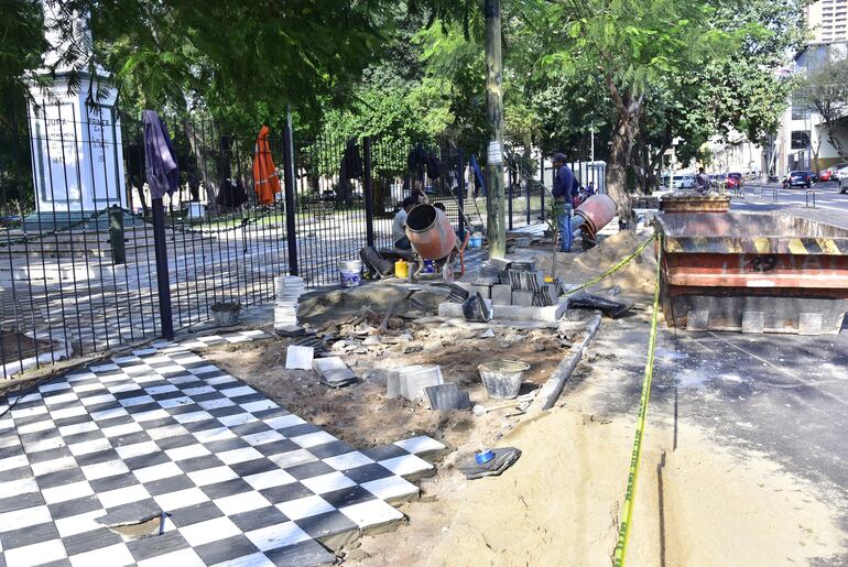 Trabajos de última hora en la zona del Congreso Nacional.