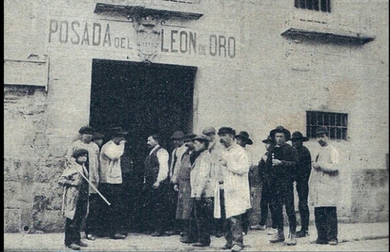 La Posada del León de Oro en 1897.