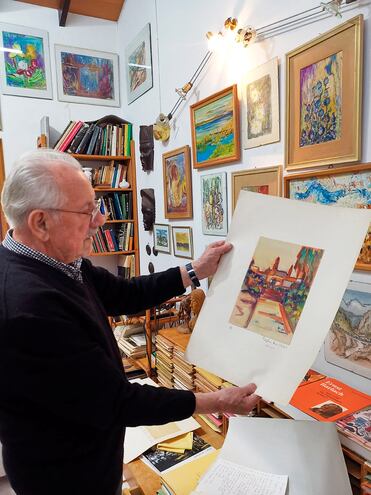 Fred Brauner, médico y artista plastico que realiza una muestra en el ICPA.