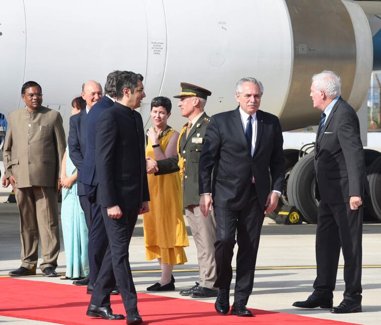 El presidente de Argentina, Alberto Fernández, a su llegada a la India para la Cumbre del G20.