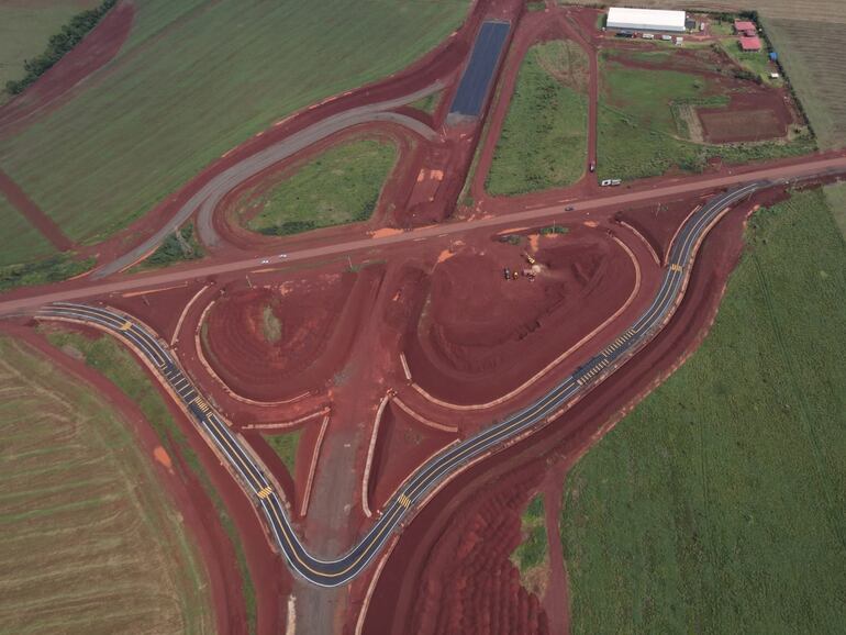 Primer Trébol vial que se construye en el país.