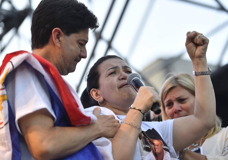 Graciela Sosa y Silvino Báez, la pareja paraguaya que lucha por la justicia para su hijo en la Argentina.