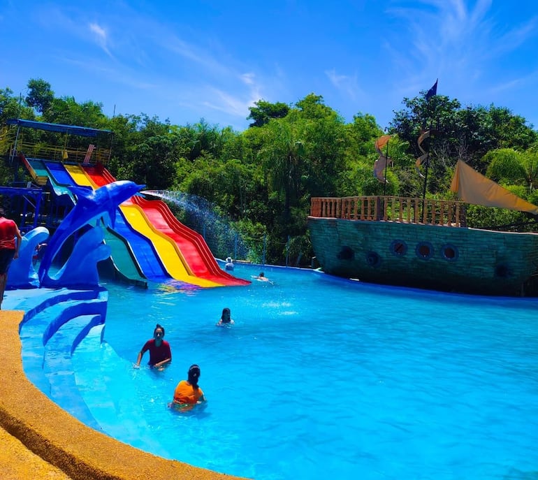 Aqua Landia Delfines Park, una nueva opción para turismo interno en el distrito de Caaguazú.