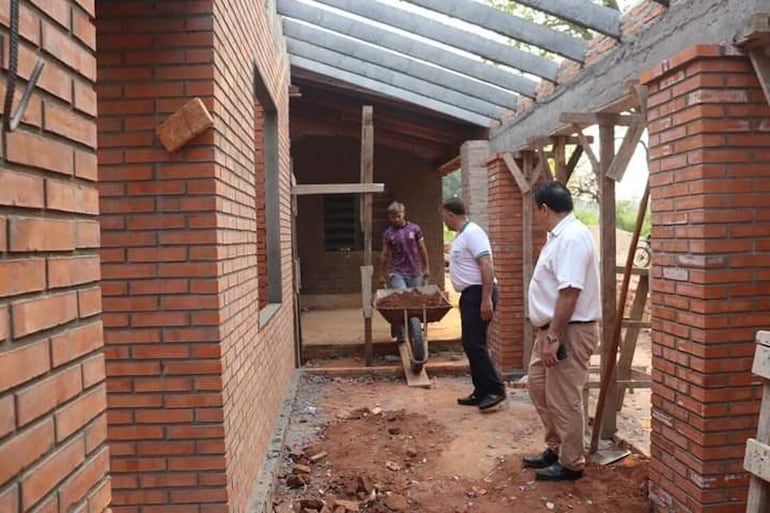 Municipalidad de Carapeguá está interviniendo en cuatro instituciones educativas.