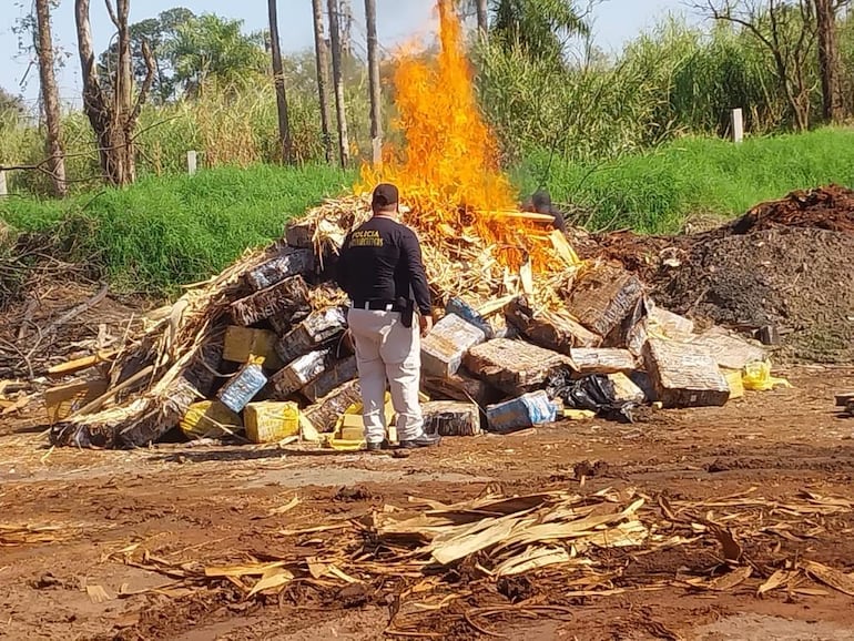 Las más de seis toneladas de marihuana fueron incineradas por orden judicial.