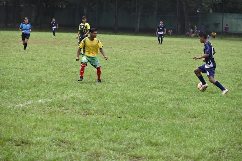 Los atletas nativos exhibieron puro talento en el primer torneo departamental de las comunidades indígenas en Alto Paraná.