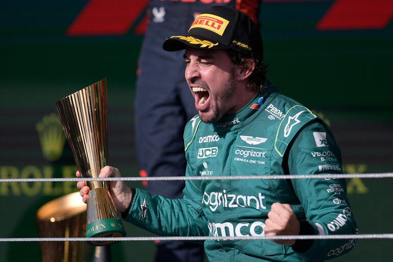 Fernando Alonso, piloto español de Aston Martin