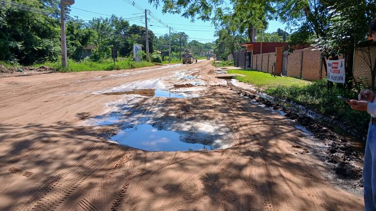 En esta ruta se pueden observar baches profundos .