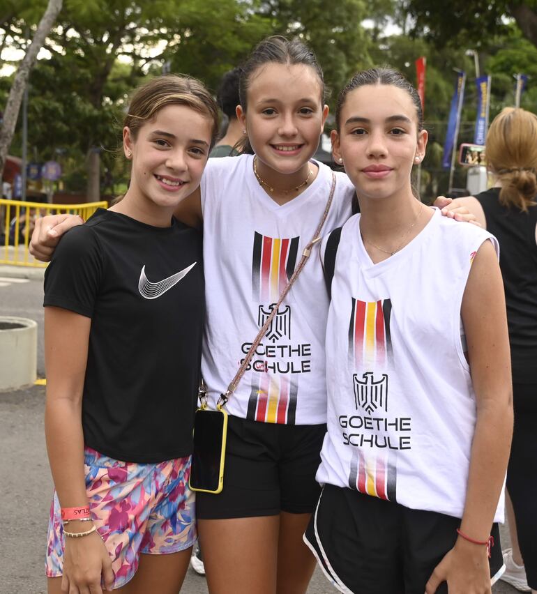 Silvana Borgognon, Luciana Barrail y Julieta Ruiz.