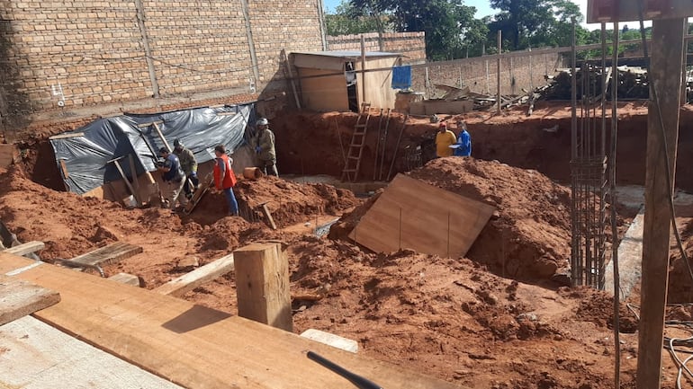 Obra donde se registró un derrumbe en Ñemby a raíz del cual murió un obrero.