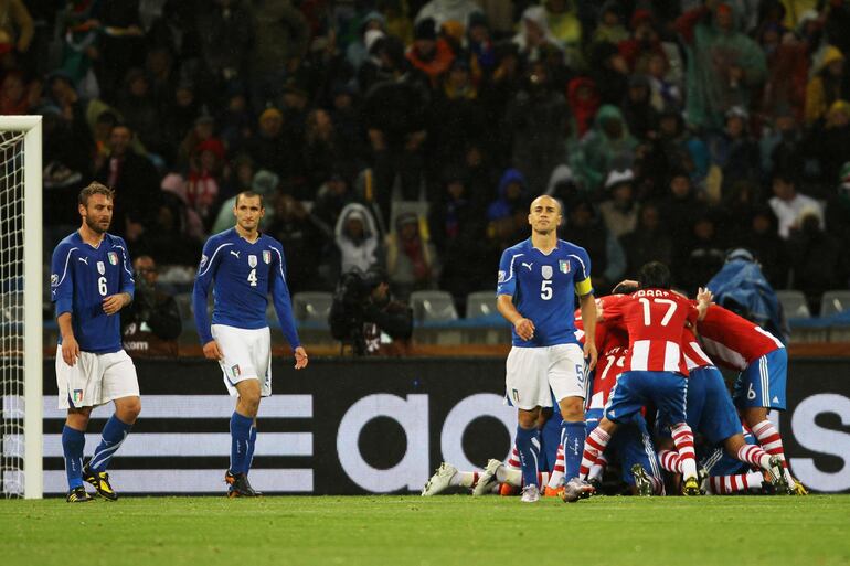 Paraguay, Italia