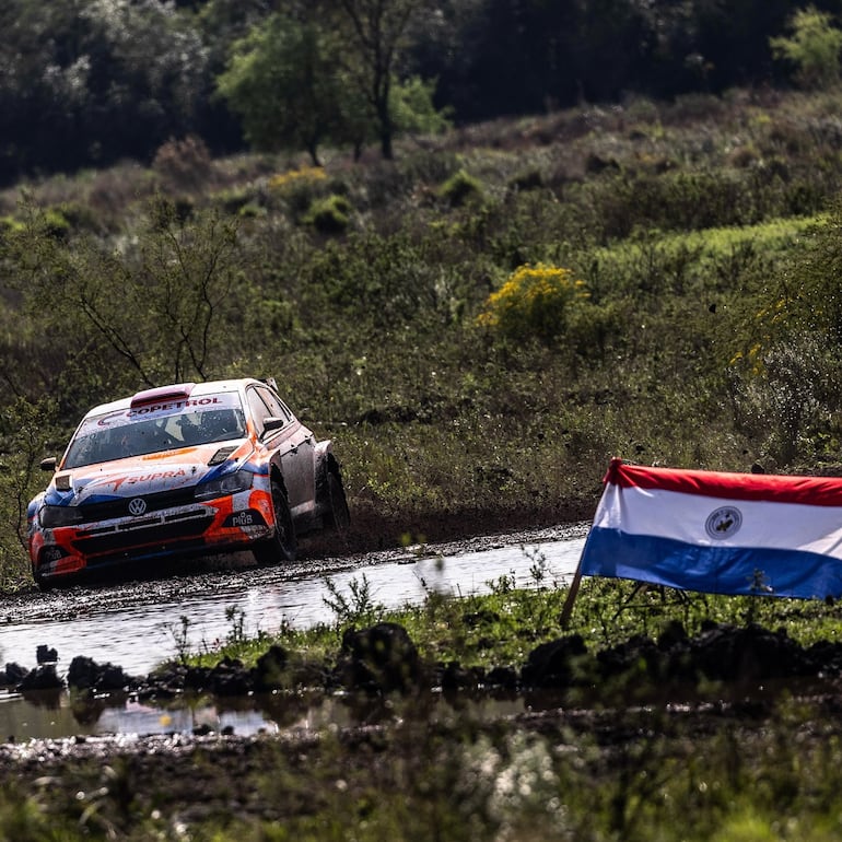 Agustín Alonso y el argentino Edgardo Galindo culminaron segundos el Petrobras Rally del Paraguay, por detrás del boliviano Marco Bulacia, quien se lleva la corona pero no los puntos. (Foto, Copetrol Rally Team, Facebook).