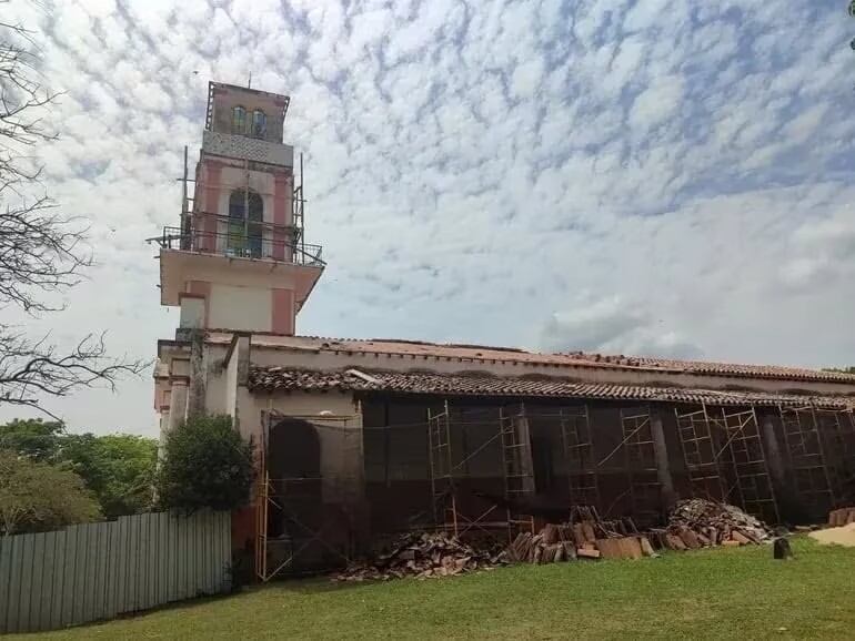 Atyrá: continúan con atraso y mala calidad de obras de restauración del templo San Francisco de Asís