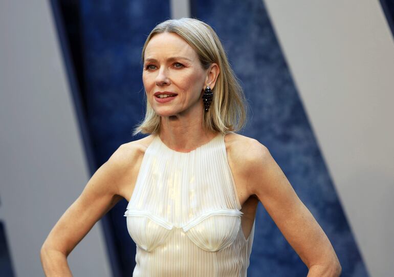 La famosa actriz Naomi Watts se casó en secreto con su colega Billy Crudup.