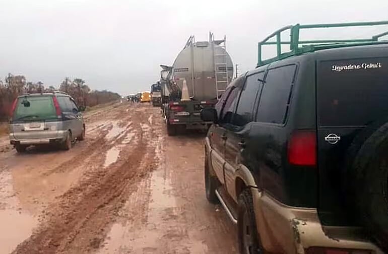 En estas condiciones está la ruta Pozo Colorado-Concepción, pese a que el Estado ya invirtió sin éxito millones en la misma.