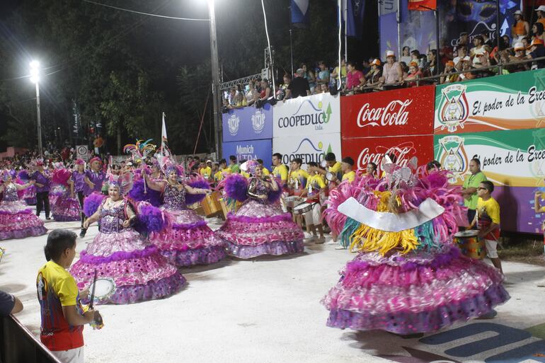 Imágenes de la última noche del carnaval guaireño 2024.