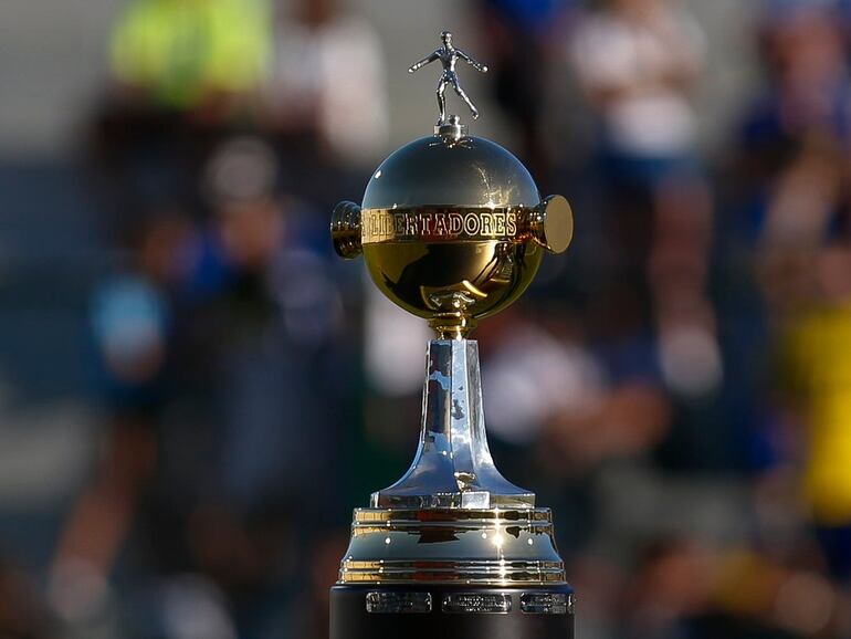 El trofeo de la Copa Libertadores Sub 20.