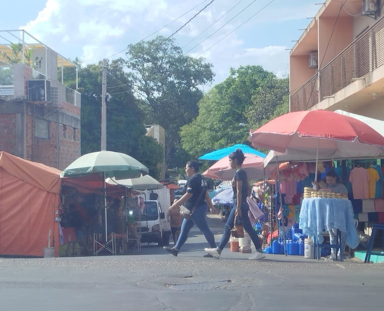 Reportan auge comercial para vendedores en la festividad mariana de Caacupé