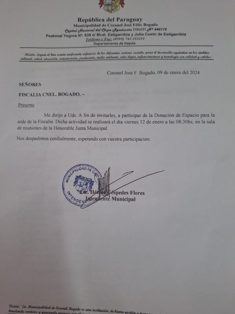 Nota del intendente, Héctor Céspedes (PLRA) para asistir al acto de donación de un predio municipal a la fiscalía.