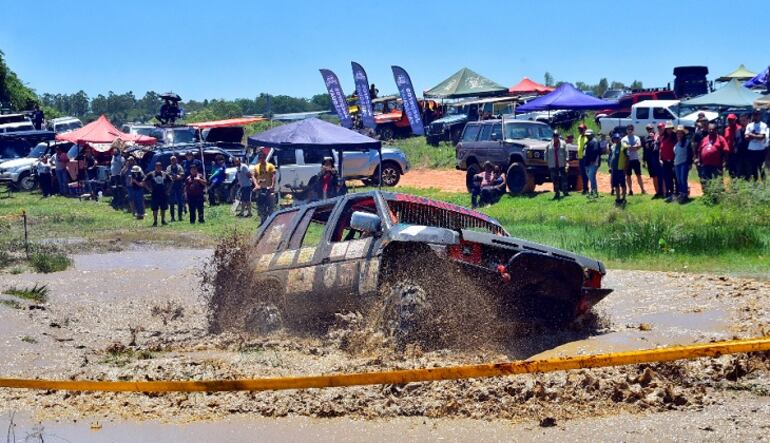 La presencia de los 4x4 genera gran expectativa en Villarrica.