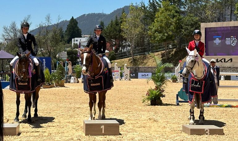 La amazona paraguaya Clara Vera consiguió el podio en el Sudamericano de la FEI en Ecuador.