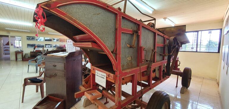 Este museo guarda herramientas, maquinarias y todo lo relacionado al trabajo que desarrollaron los japoneses a su llegada a la colonia. 