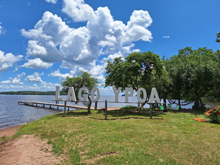 El legendario Lago Ypoá es un espacio natural ideal para visitar durante el fin de semana largo.