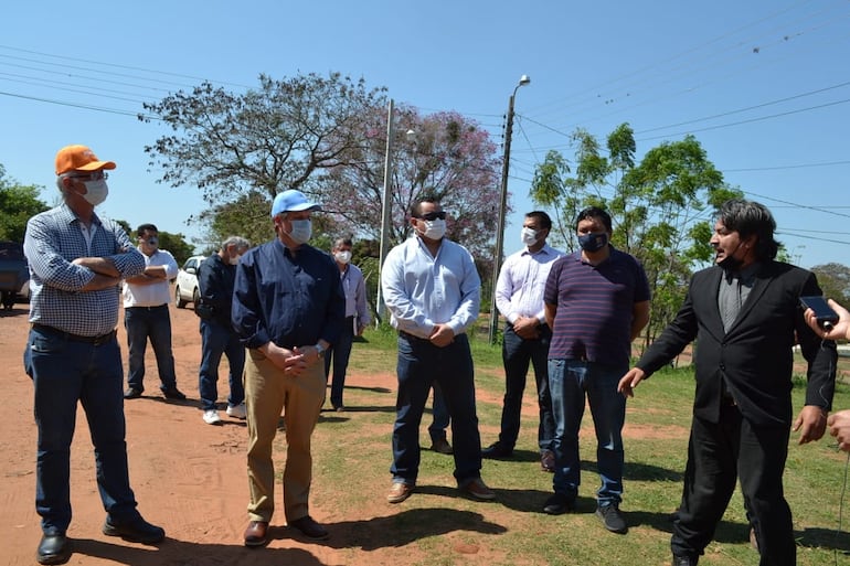 Vecinos piden cierre de la planta de tratamiento de alcantarillado sanitario de San Juan Bautista.