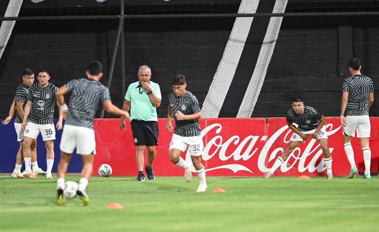 Olimpia recibe a Luqueño en el Manuel Ferreira